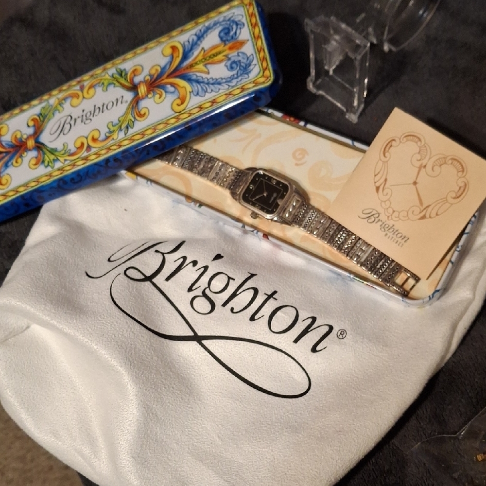 Brighton Brussels Silver Watch with Ornate Box and Dustbag New Battery Works